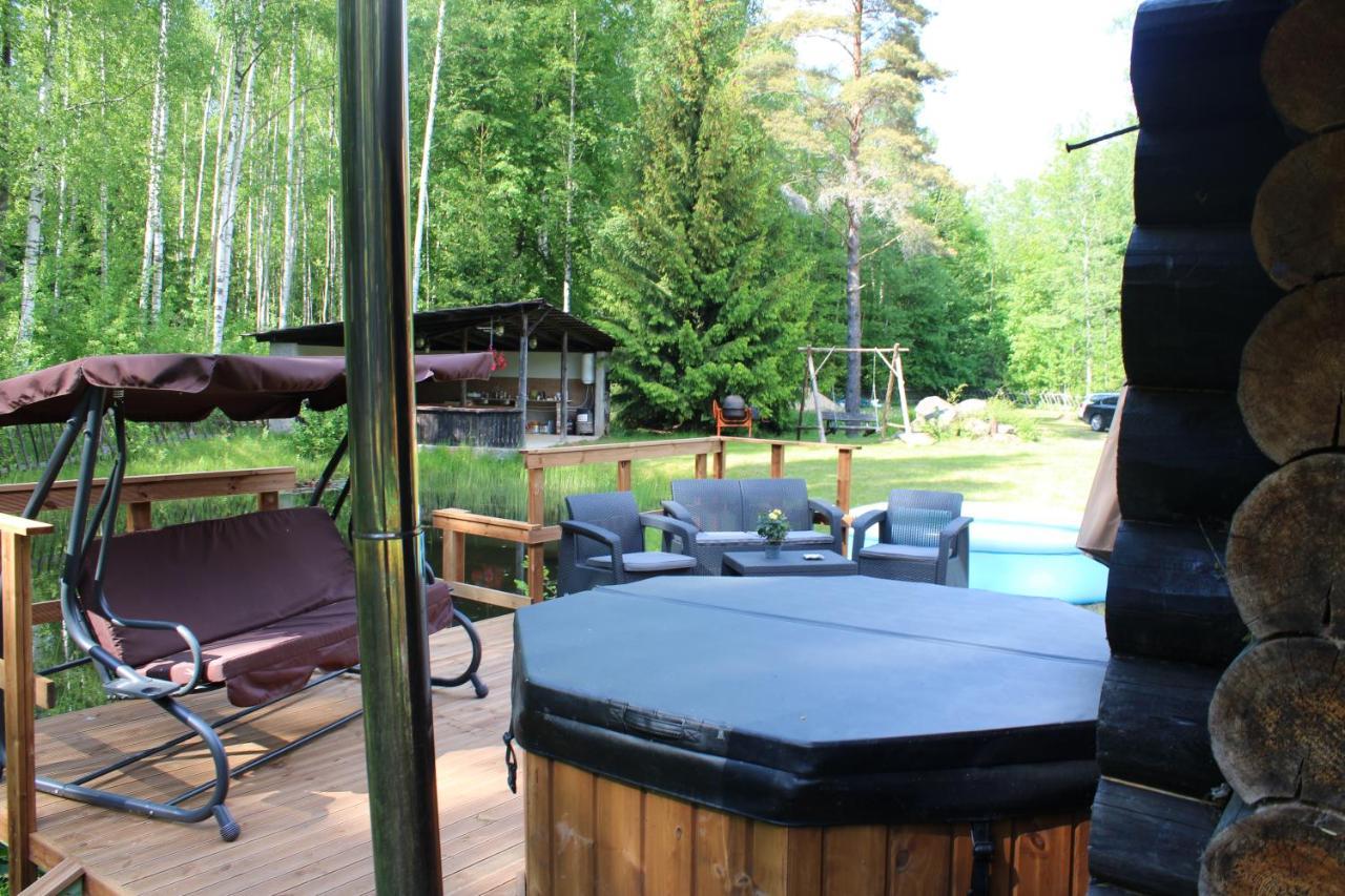 Atsikivi Puhketalu Hotel Häädemeeste Exterior foto