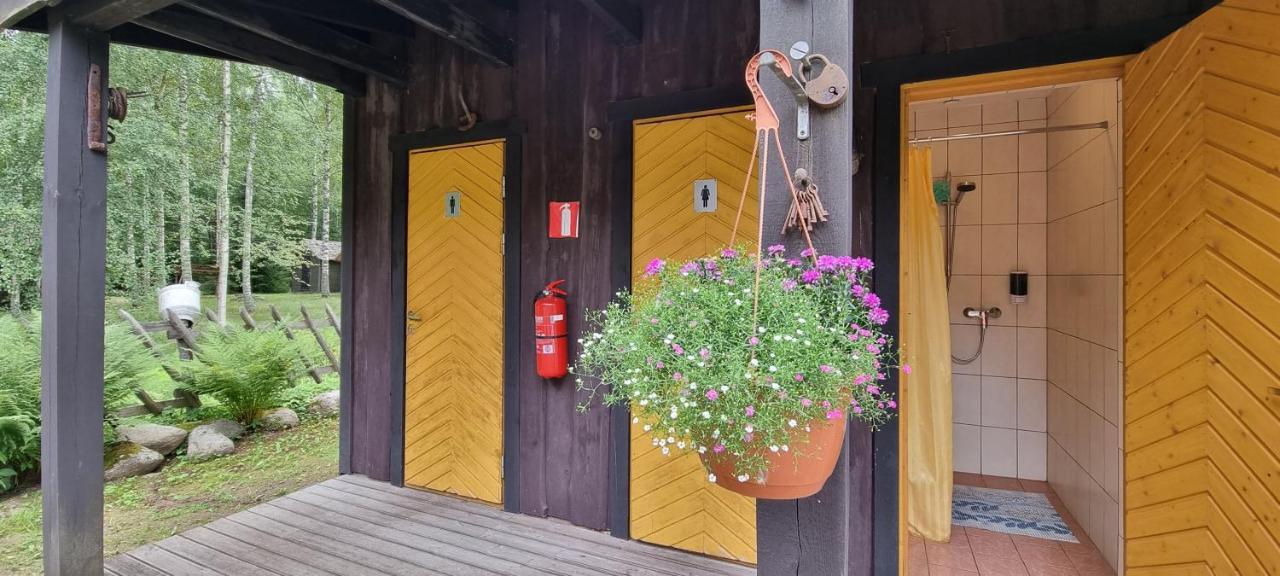 Atsikivi Puhketalu Hotel Häädemeeste Exterior foto