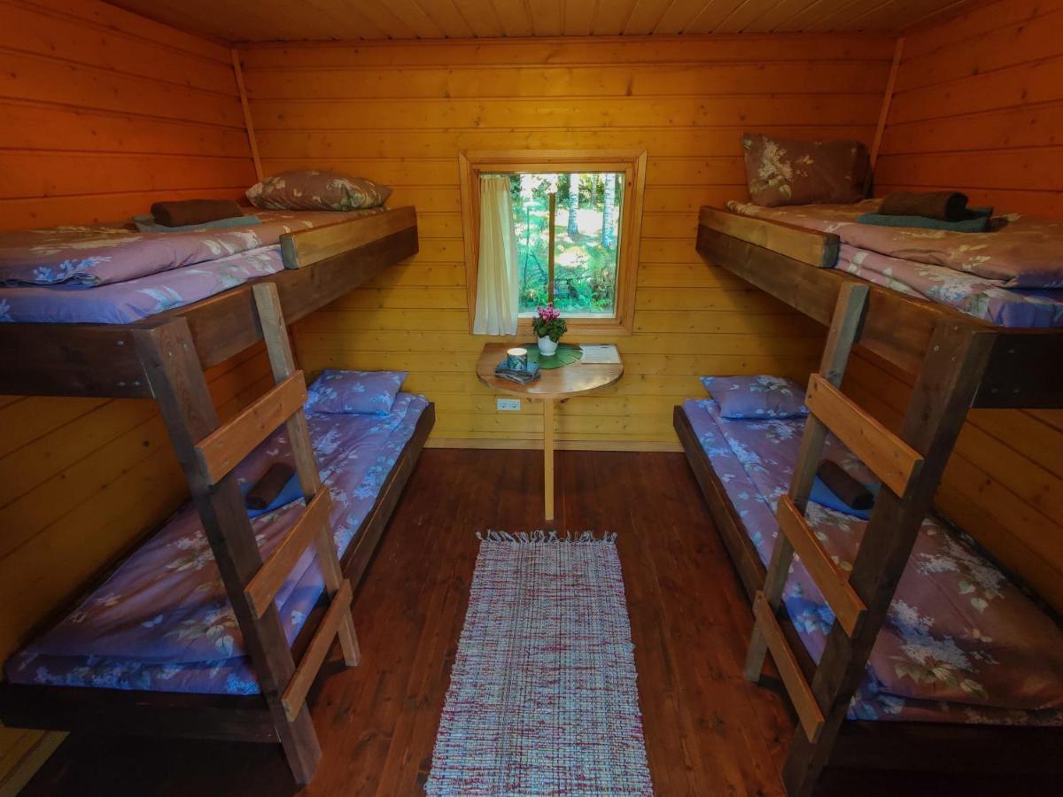 Atsikivi Puhketalu Hotel Häädemeeste Exterior foto