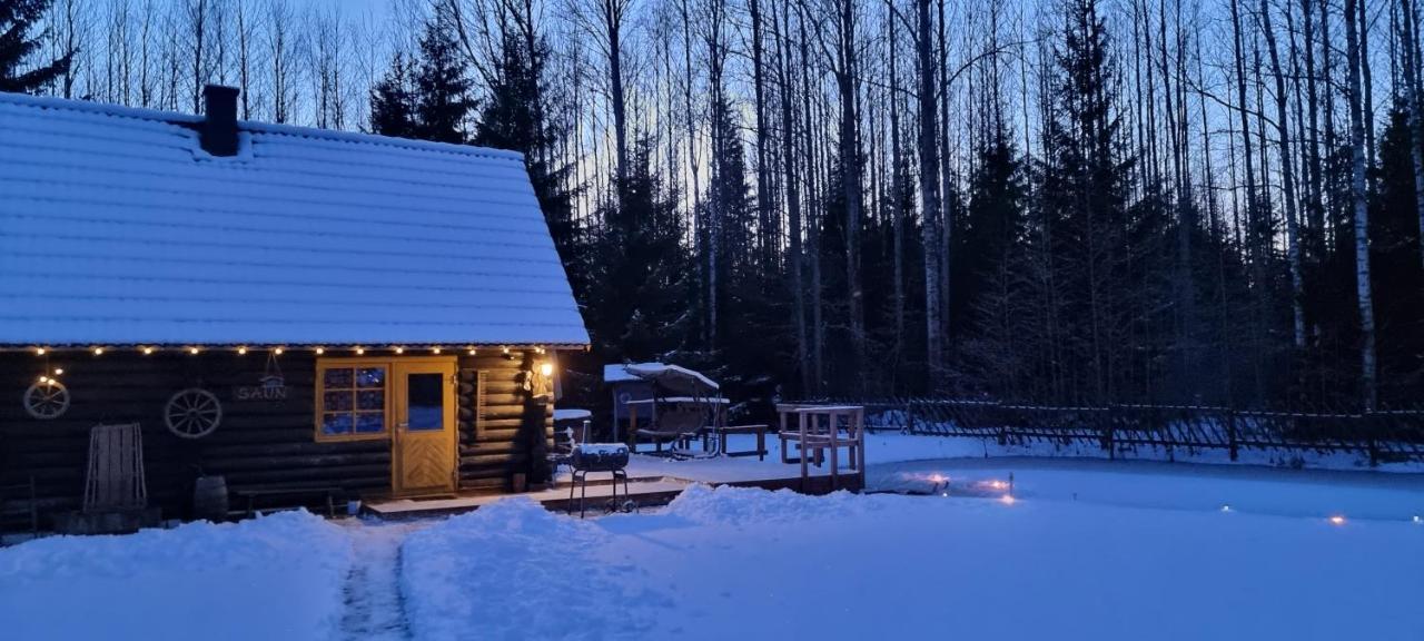 Atsikivi Puhketalu Hotel Häädemeeste Exterior foto
