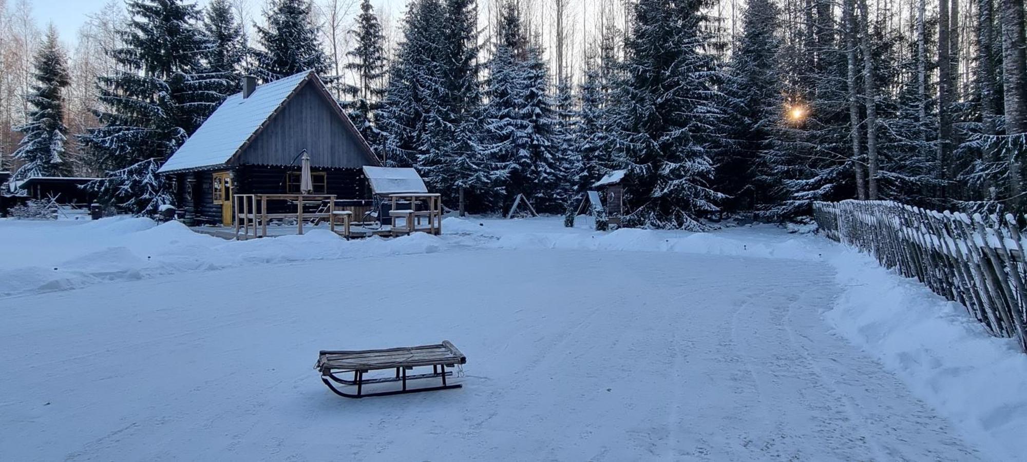Atsikivi Puhketalu Hotel Häädemeeste Exterior foto
