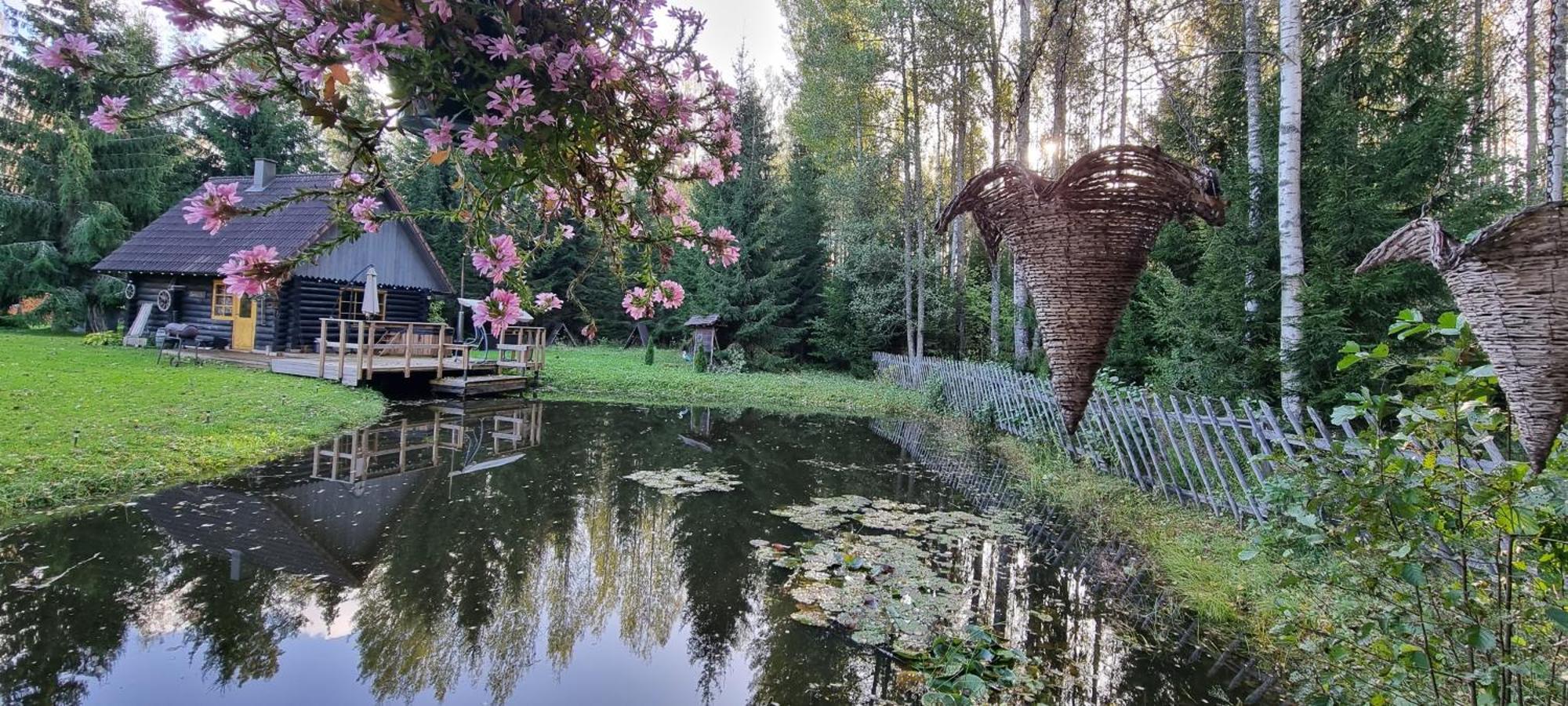 Atsikivi Puhketalu Hotel Häädemeeste Exterior foto