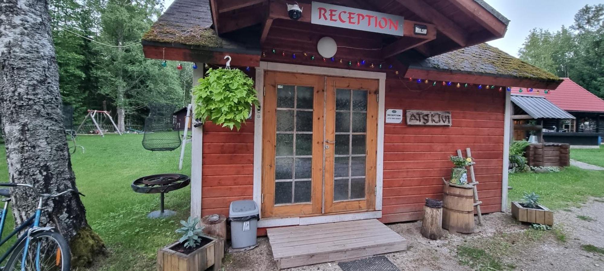 Atsikivi Puhketalu Hotel Häädemeeste Exterior foto